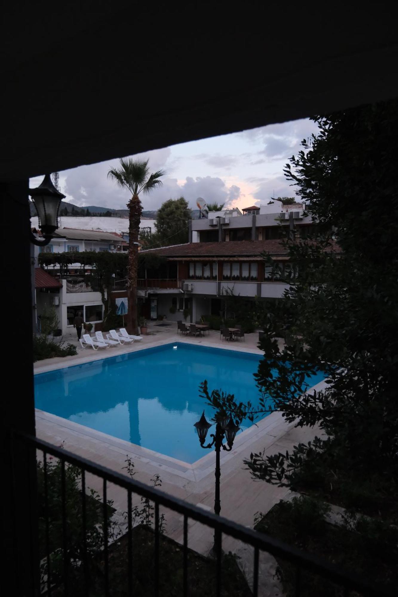 Artemis Yoeruek Otel Old Town Pamukkale Exterior photo